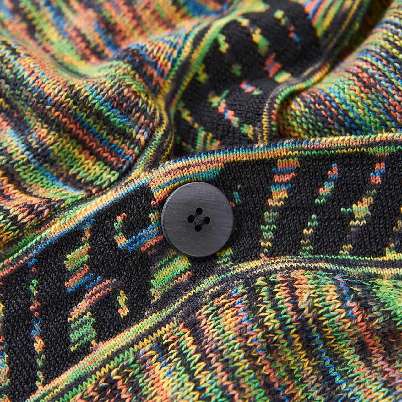 aries space dye sweater vest (black / multi)