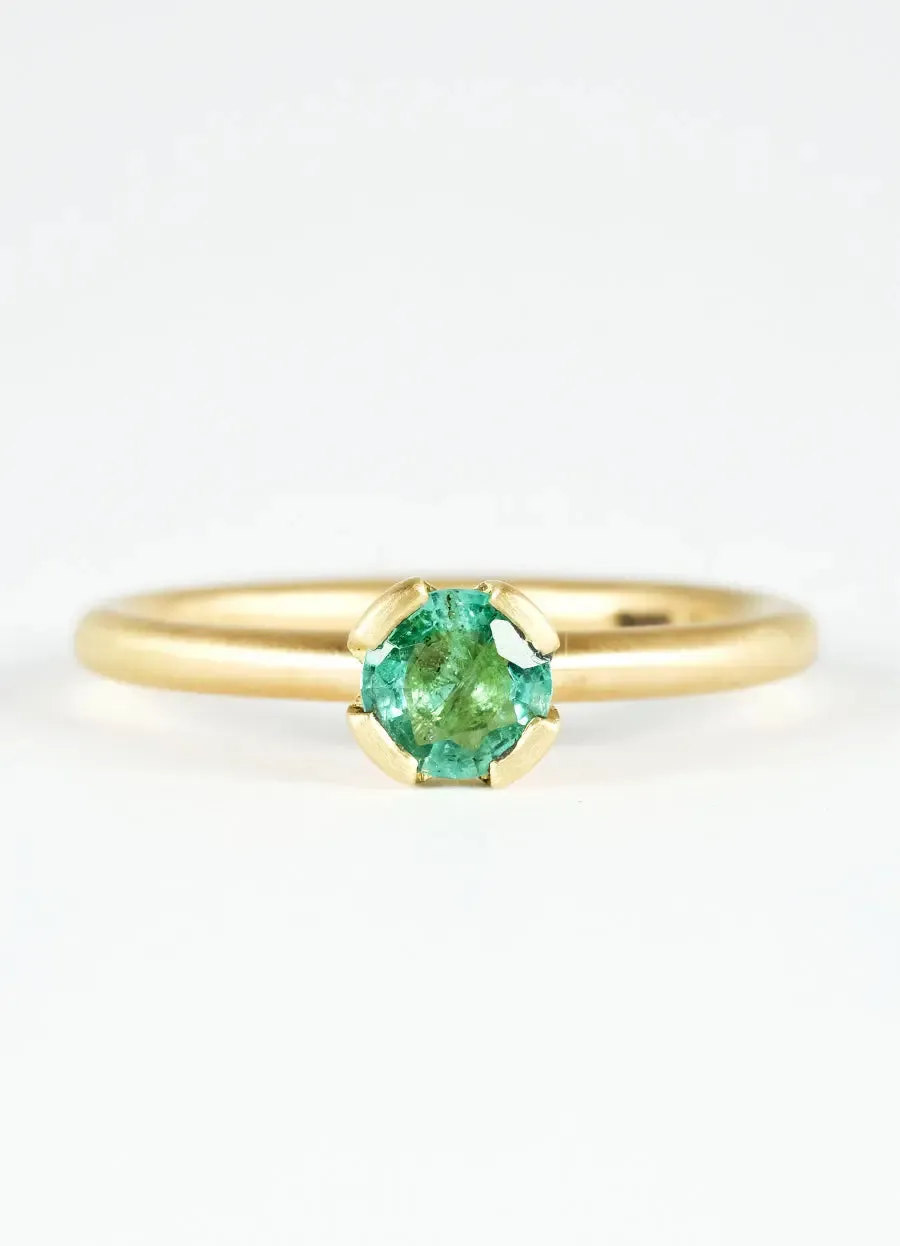 Brilliant Cut Emerald & 18ct Yellow Gold Ring