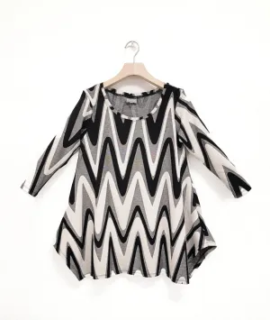 Niche - Wave Knit - Salsa Tee