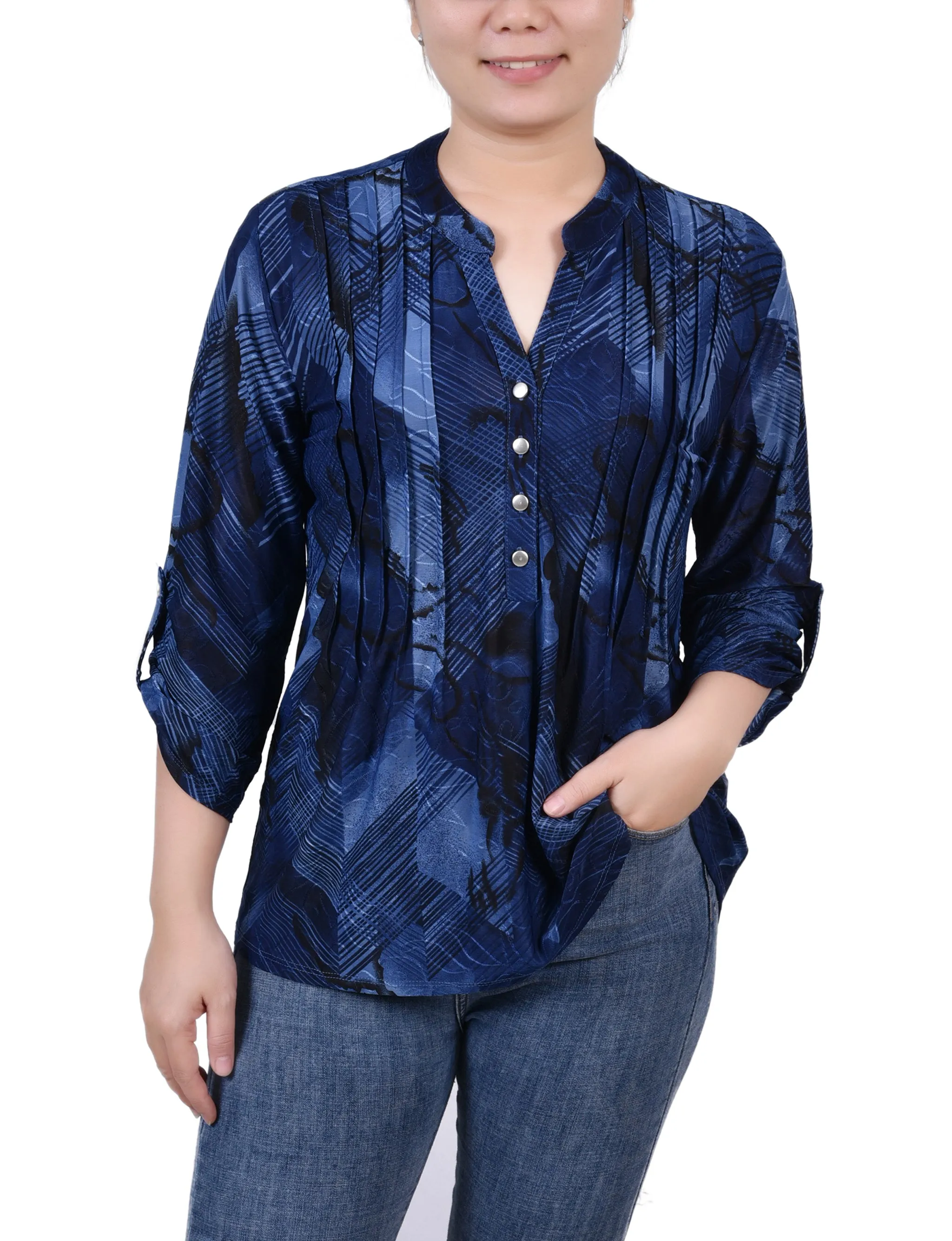 Petite 3/4 Sleeve Roll Tab Y Neck Pullover Top