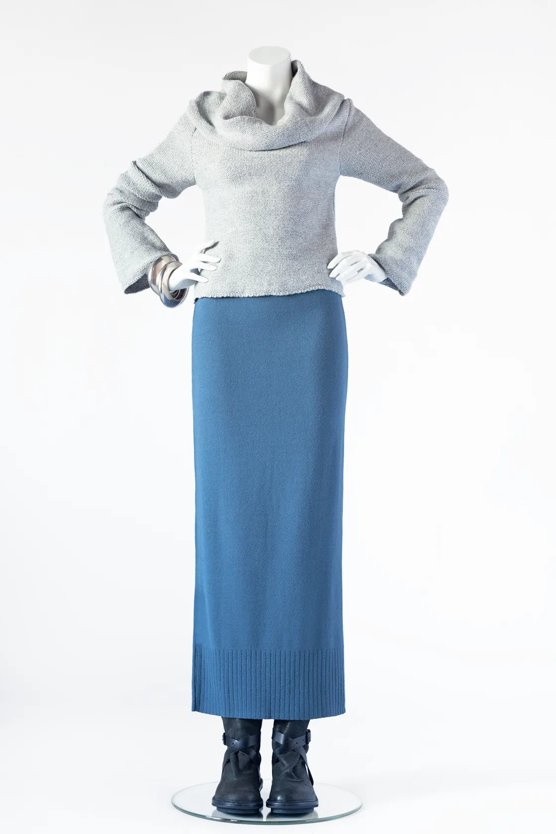 Short Cowl Top in Light Grey Aspen