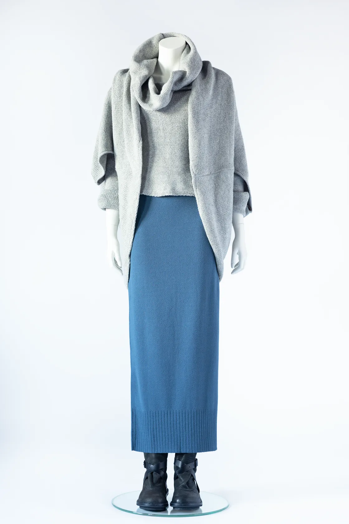 Short Cowl Top in Light Grey Aspen